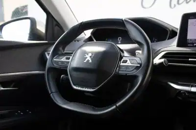 Peugeot 3008 2018 - 17990 EUR, 166000 km - AUTO.MOTO.pt - 166000km - foto 34 de 49
