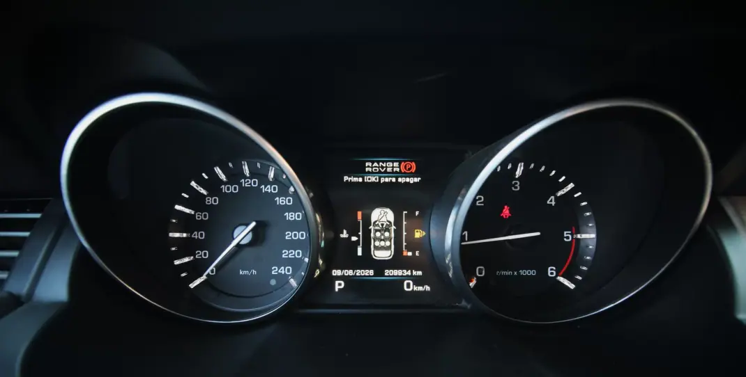 Land Rover Range Rover Evoque 2013 - 18990 EUR, 209500 km - AUTO.MOTO.pt - 209500km - foto 18 de 50