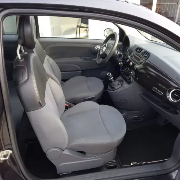 Fiat 500 2010 - 6950 EUR, 163530 km - AUTO.MOTO.pt - 163530km - foto 13 de 21