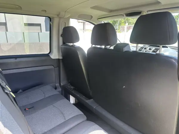 Mercedes-Benz Vito 2010 - 14900 EUR, 340000 km - AUTO.MOTO.pt - 340000km - foto 33 de 47