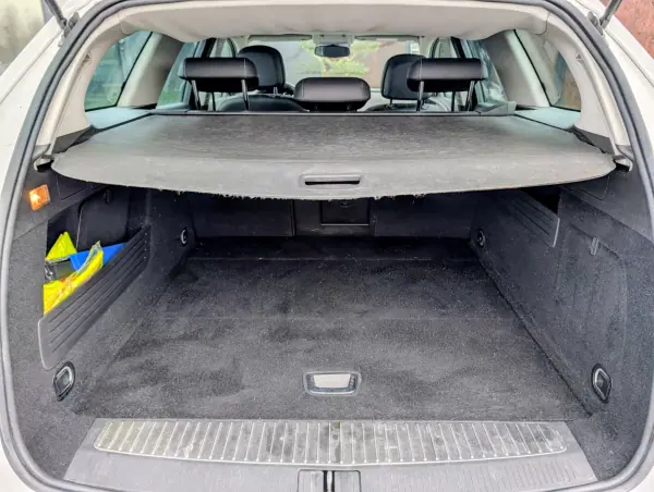 Opel Astra Sports Tourer 2012 - 3900 EUR, 274564 km - AUTO.MOTO.pt - 274564km - foto 11 de 19