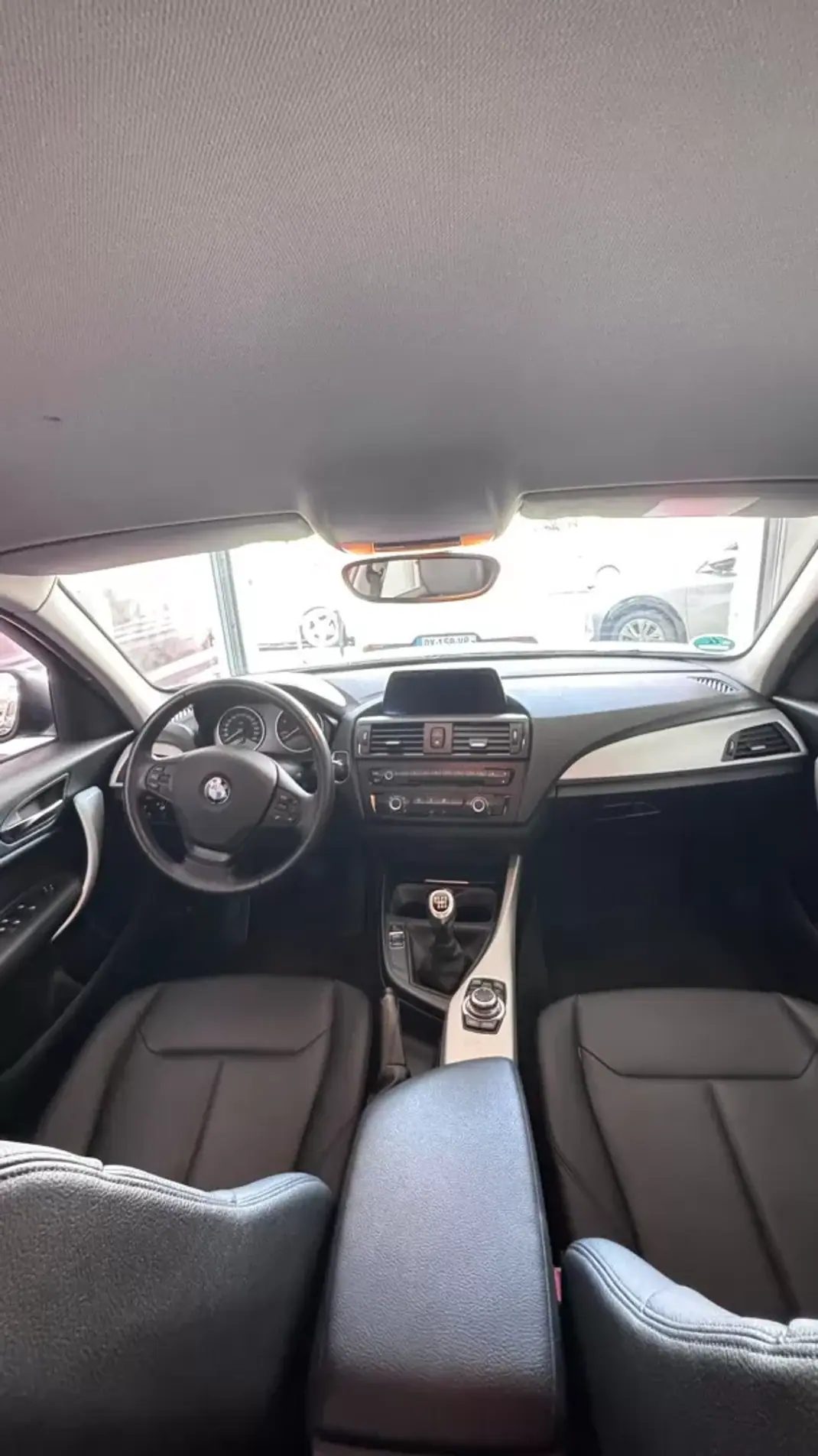 BMW 116 2013 - 10900 EUR, 150000 km - AUTO.MOTO.pt - 150000km - foto 9 de 11