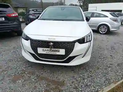 Peugeot 208 2020 - 14750 EUR, 43000 km - AUTO.MOTO.pt - 43000km - foto 5 de 6