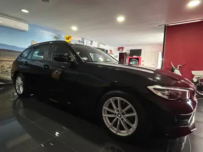 BMW 318 2020 - 23950 EUR, 111517 km - AUTO.MOTO.pt - 111517km - foto 8 de 27