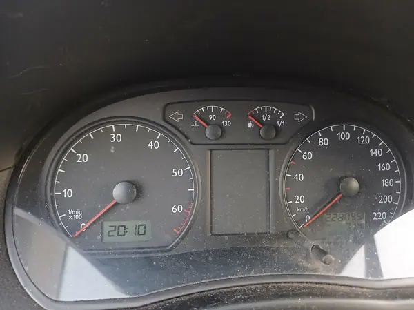Volkswagen Polo 2004 - 1800 EUR, 22800 km - 22800km - foto 5 de 14