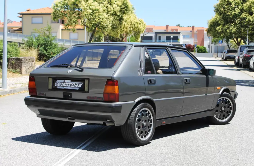 Lancia Delta 1988 - 15500 EUR, 194000 km - 194000km - foto 7 de 35