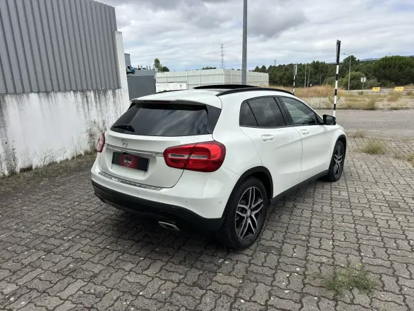 Mercedes-Benz GLA 180 2015 - 18990 EUR, 192000 km - 192000km - foto 4 de 20