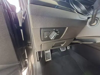 Volkswagen Arteon 2019 - 24750 EUR, 92519 km - AUTO.MOTO.pt - 92519km - foto 20 de 42