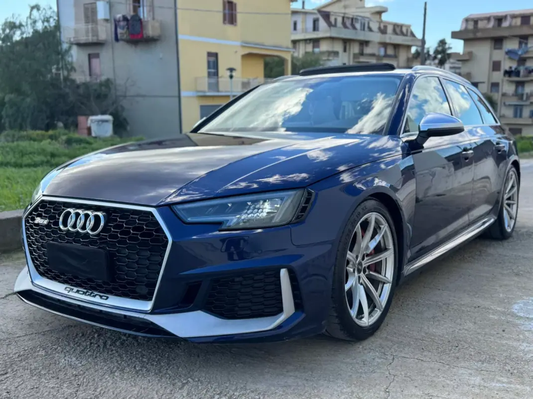 Audi RS4 Avant 2019 - 59990 EUR, 84000 km - AUTO.MOTO.pt - 84000km - foto 1 de 22
