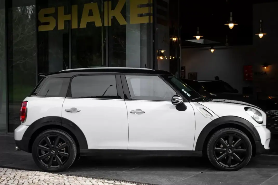 MINI Countryman 2012 - 9990 EUR, 264197 km - AUTO.MOTO.pt - 264197km - foto 5 de 27