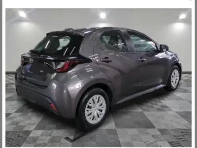 Toyota Yaris 2021 — photo 5 of 14