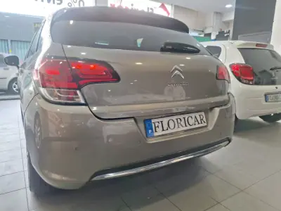 Citroën C4 2016 - 9900 EUR, 131000 km - AUTO.MOTO.pt - 131000km - foto 7 de 18