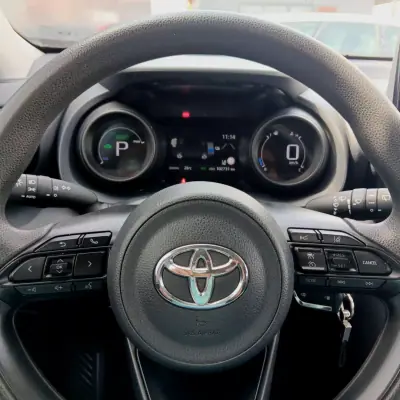 Toyota Yaris Cross 2022 - 22500 EUR, 102692 km - AUTO.MOTO.pt - 102692km - foto 13 de 27