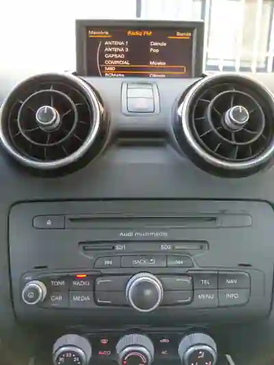 Audi A1 2010 - 7650 EUR, 189712 km - AUTO.MOTO.pt - 189712km - foto 7 de 12