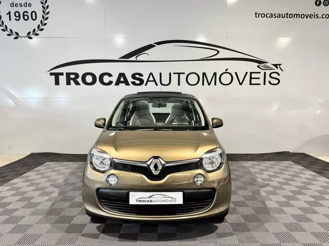 Renault Twingo 2015 - 7900 EUR, 124650 km - 124650km - foto 33 de 42