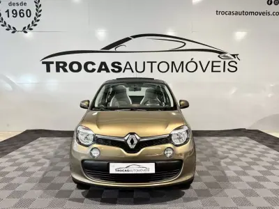Renault Twingo 2015 - 7900 EUR, 124650 km - AUTO.MOTO.pt - 124650km - foto 33 de 42