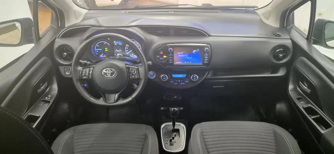 Toyota Yaris 2018 - 15990 EUR, 86572 km - AUTO.MOTO.pt - 86572km - foto 40 de 41