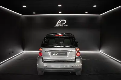 Smart ForTwo 2009 — photo 6 of 10