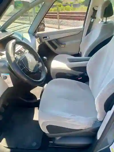 Citroën C4 Grand Picasso 2007 — foto 6 de 9