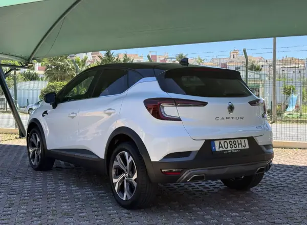 Renault Captur 2022 - 19900 EUR, 50534 km - AUTO.MOTO.pt - 50534km - foto 3 de 18