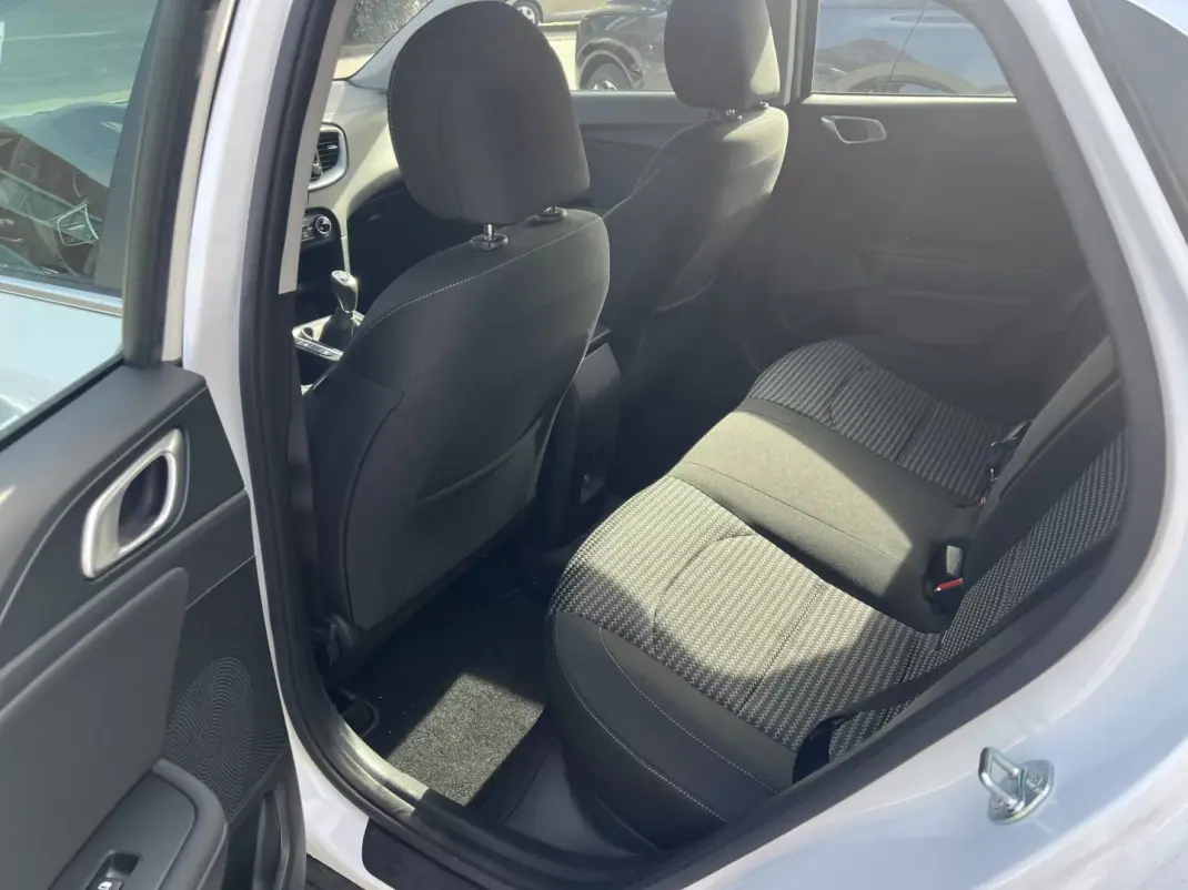 Kia XCeed 2025 - 22500 EUR, 3500 km - AUTO.MOTO.pt - 3500km - foto 8 de 21
