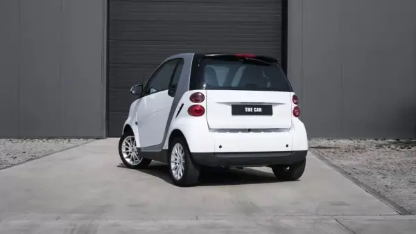 Smart Fortwo Cabrio 2008 - 6250 EUR, 160000 km - AUTO.MOTO.pt - 160000km - foto 9 de 27