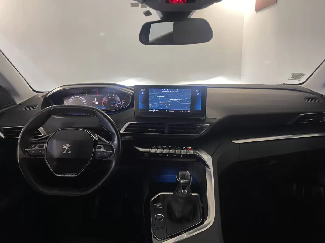 Peugeot 3008 2022 - 17500 EUR, 149900 km - 149900km - foto 14 de 26