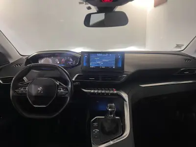 Peugeot 3008 2022 - 17500 EUR, 149900 km - 149900km - foto 14 de 26