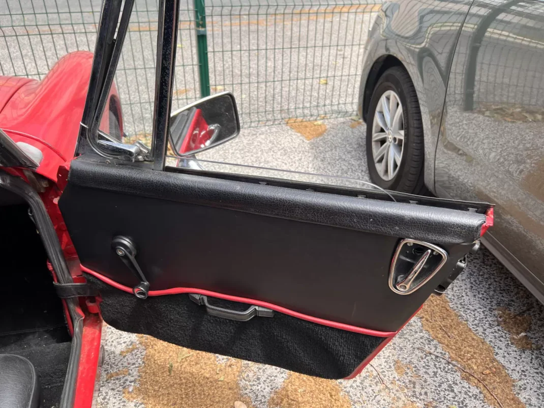 Austin Healey Sprite Mk IV 1972 - 14900 EUR, 100000 km - AUTO.MOTO.pt - 100000km - foto 19 de 22