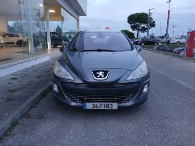 Peugeot 308 2008 - 6800 EUR, 159500 km - AUTO.MOTO.pt - 159500km - foto 2 de 20