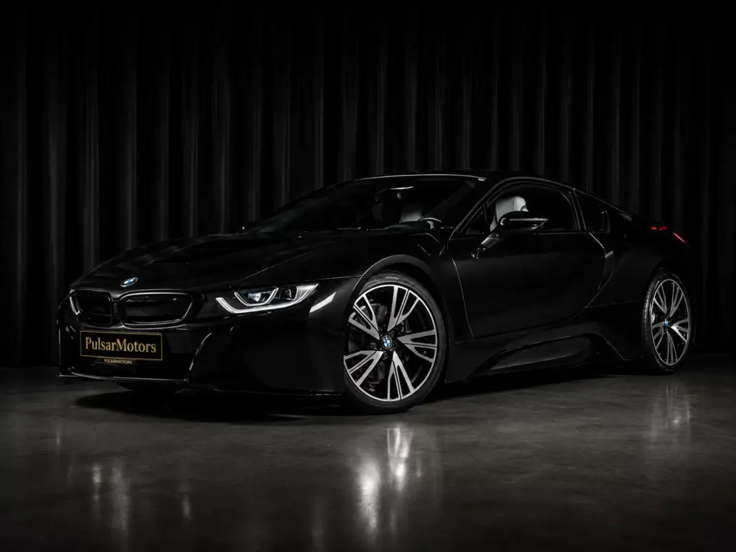 BMW i8 2015 - 69000 EUR, 91500 km - 91500km - foto 4 de 17