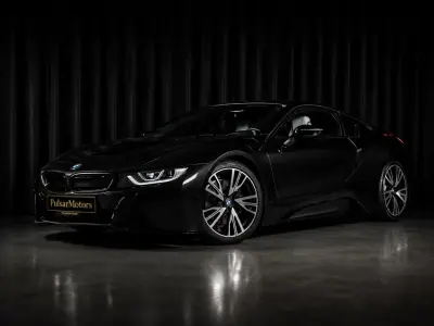 BMW i8 2015 - 69000 EUR, 91500 km - AUTO.MOTO.pt - 91500km - foto 4 de 17