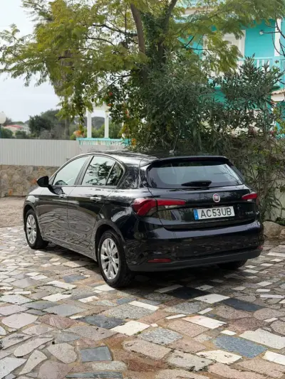 Fiat Tipo 2020 - 12900 EUR, 111334 km - AUTO.MOTO.pt - 111334km - foto 4 de 10