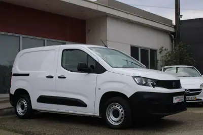 Peugeot Partner 1.5 BlueHDI Premium Longa 2021 - 11990 EUR, 171000 km - AUTO.MOTO.pt - 171000km - foto 6 de 22