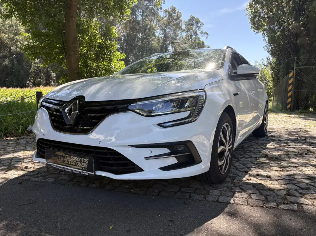 Renault Mégane 2022 - 17500 EUR, 149000 km - 149000km - foto 18 de 18