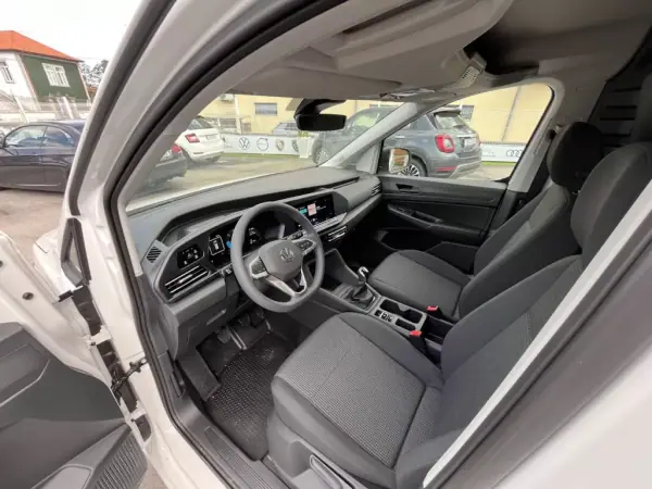 VW Caddy 2.0TDI Cargo Business 2025 - 24950 EUR, 10 km - AUTO.MOTO.pt - 10km - foto 24 de 42