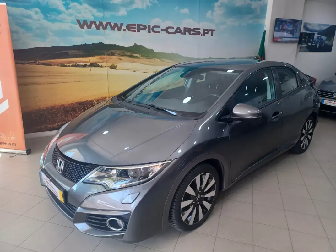 Honda Civic 2016 - 14890 EUR, 120487 km - AUTO.MOTO.pt - 120487km - foto 4 de 34