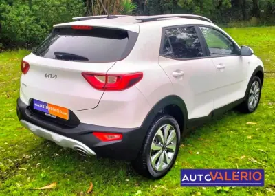 Kia Stonic 2024 - 17950 EUR, 41486 km - 41486km - foto 5 de 25