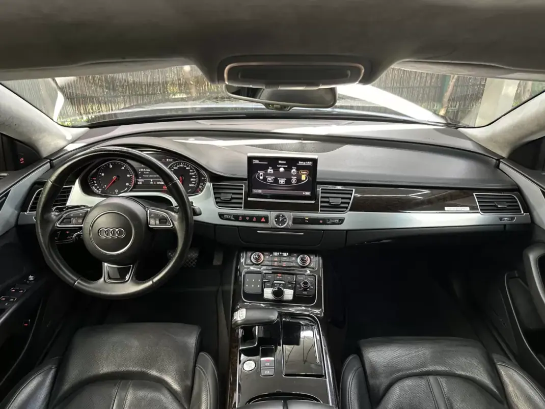 Audi A8 2016 - 39000 EUR, 170000 km - AUTO.MOTO.pt - 170000km - foto 13 de 53