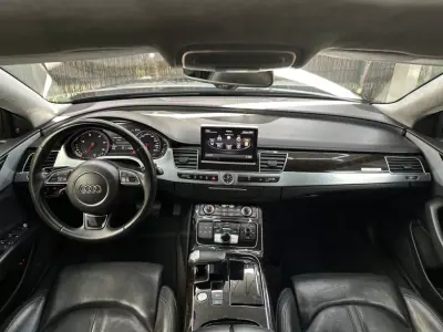 Audi A8 2016 - 39000 EUR, 170000 km - AUTO.MOTO.pt - 170000km - foto 13 de 53