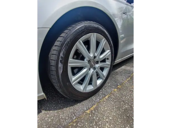 Audi A6 Avant 2012 - 12500 EUR, 280000 km - AUTO.MOTO.pt - 280000km - foto 8 de 28