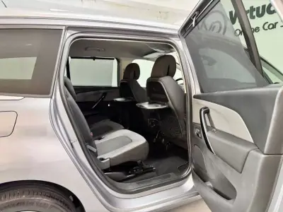 Citroën C4 Grand Picasso 2018 - 11500 EUR, 154000 km - AUTO.MOTO.pt - 154000km - foto 44 de 57