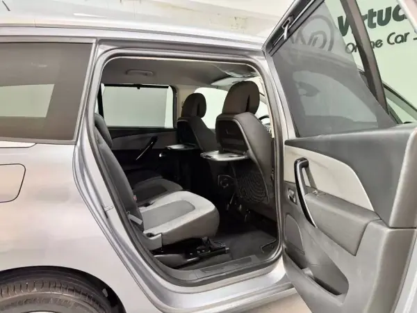 Citroën C4 Grand Picasso 2018 - 11500 EUR, 154000 km - AUTO.MOTO.pt - 154000km - foto 44 de 57