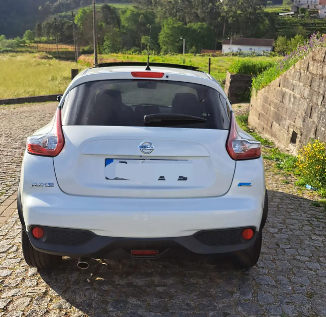 Nissan Juke 2014 - 10300 EUR, 170000 km - AUTO.MOTO.pt - 170000km - foto 4 de 15