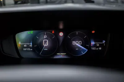 Peugeot 308 SW 2023 - 23790 EUR, 59725 km - AUTO.MOTO.pt - 59725km - foto 18 de 45