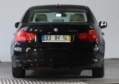 BMW 320 2009 - 11990 EUR, 198113 km - AUTO.MOTO.pt - 198113km - foto 6 de 25