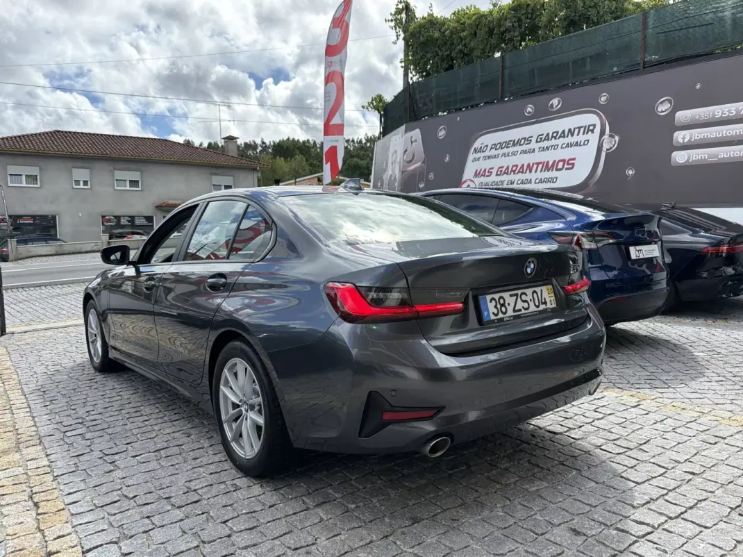 BMW 330e 2019 - 18500 EUR, 206000 km - 206000km - foto 4 de 16