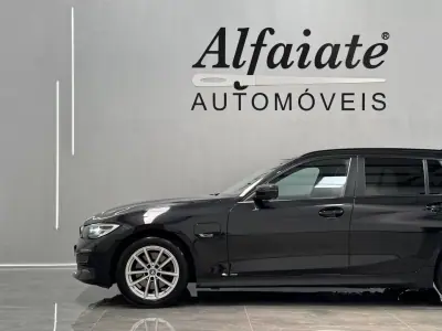 BMW 320 2022 - 27890 EUR, 93000 km - AUTO.MOTO.pt - 93000km - foto 15 de 39