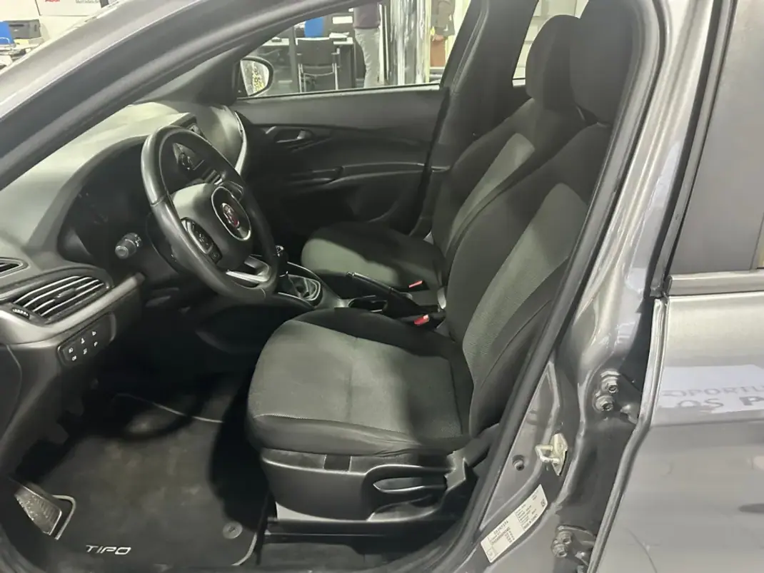 Fiat Tipo Station Wagon 2020 - 13490 EUR, 62200 km - 62200km - foto 9 de 25