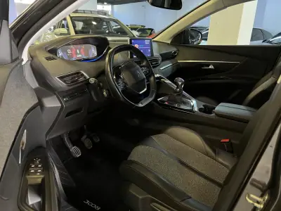 Peugeot 3008 2019 - 12990 EUR, 115000 km - AUTO.MOTO.pt - 115000km - foto 7 de 43